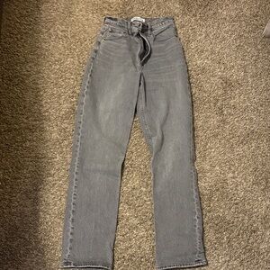 Abercrombie & Fitch Ultra High Rise Straight Curve Love Gray Jeans - LONG
